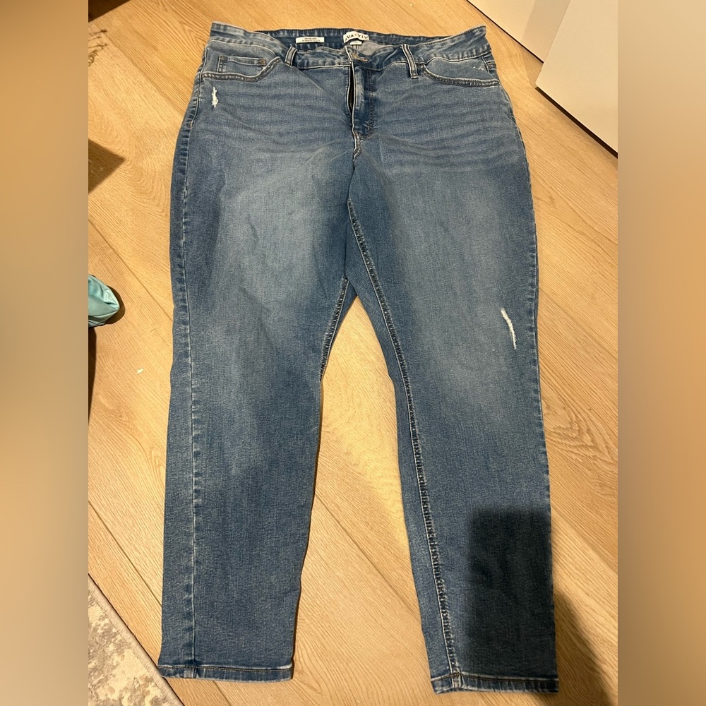 NWOT Ava & Viv Hi-Rise Skinny Jeans